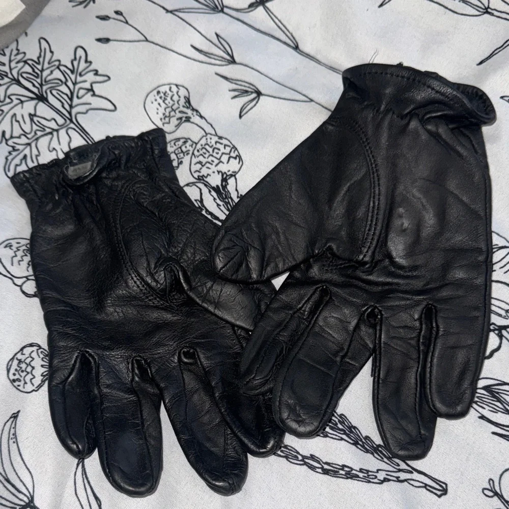 Black Leather Women's Gloves